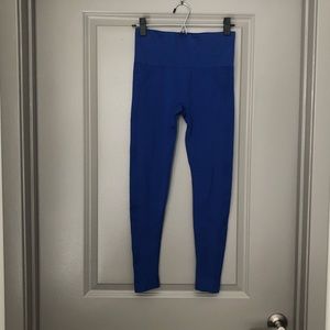 SET ACTIVE. Sculptflex set in ROYAL - Leggings and ‘Ribbed V’ top.